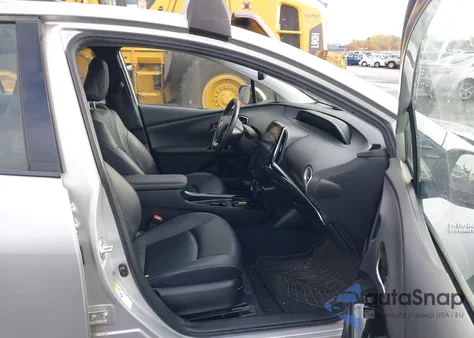 2020 Toyota Prius Prime Limited z USA, uszkodzony, nr VIN JTDKARFP6L3143939